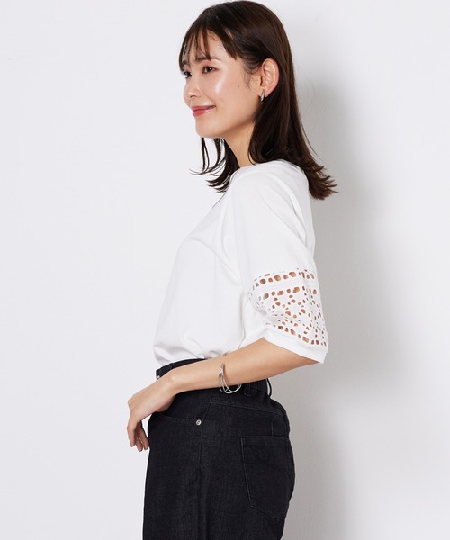 BELLUNA PLUS(ベルーナ)の「袖レース切替デザインプルオーバー(Tシャツ/カットソー・レディース・ブラック/オフホワイト/マスタード/グリーン・MEDIUM/LARGE/X-LARGE/SMALL)」の10枚目の写真