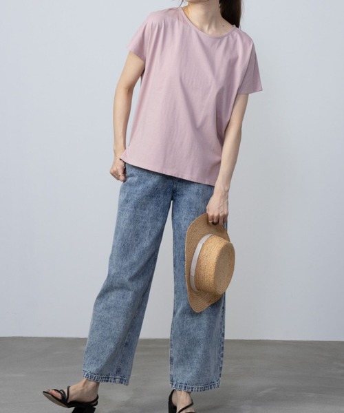 NAVY（ネイビー）の「NAVY 抗菌・UVカット・紫外線対策 ベーシックドルマンTシャツ（Tシャツ/カットソー・レディース・チャコールグレー/ブルーグリーン/ホワイト/ピンク・L/M/S/XL）」の5枚目の写真