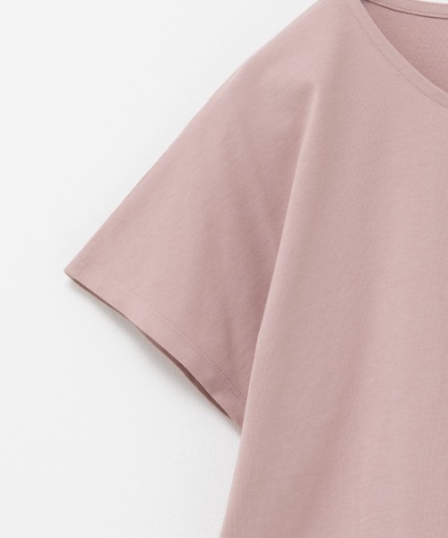 NAVY（ネイビー）の「NAVY 抗菌・UVカット・紫外線対策 ベーシックドルマンTシャツ（Tシャツ/カットソー・レディース・チャコールグレー/ブルーグリーン/ホワイト/ピンク・L/M/S/XL）」の17枚目の写真