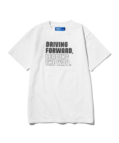 GORDON MILLER(ゴードンミラー)の「GORDON MILLER(ゴードンミラー) DRIVING FORWARDプリントTee 001(Tシャツ/カットソー・メンズ・ホワイト/ベージュ・M/L/XL)」の7枚目の写真