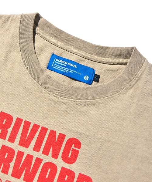 GORDON MILLER(ゴードンミラー)の「GORDON MILLER(ゴードンミラー) DRIVING FORWARDプリントTee 001(Tシャツ/カットソー・メンズ・ホワイト/ベージュ・M/L/XL)」の12枚目の写真