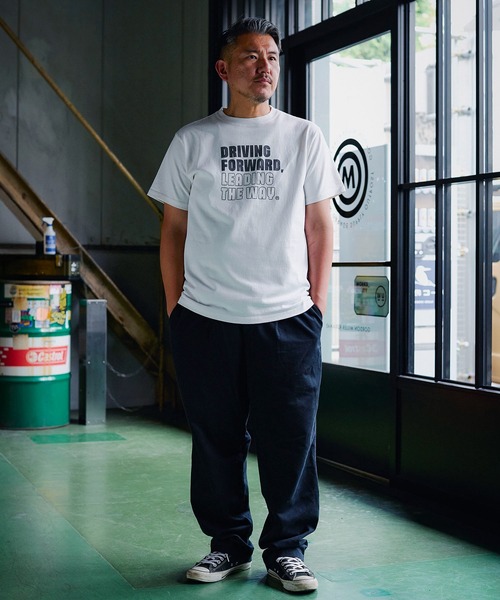 GORDON MILLER(ゴードンミラー)の「GORDON MILLER(ゴードンミラー) DRIVING FORWARDプリントTee 001(Tシャツ/カットソー・メンズ・ホワイト/ベージュ・M/L/XL)」の16枚目の写真
