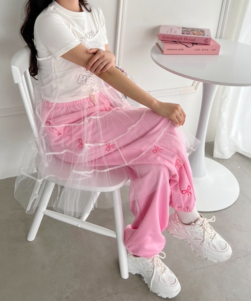 SOLLON.（ソルロン）の「サイドリボンライトスウェットパンツ（スウェットパンツ・レディース・アイボリー/ブラック/グレー/ライトブルー/ピンク・FREE）」の2枚目の写真