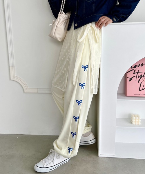 SOLLON.（ソルロン）の「サイドリボンライトスウェットパンツ（スウェットパンツ・レディース・アイボリー/ブラック/グレー/ライトブルー/ピンク・FREE）」の3枚目の写真