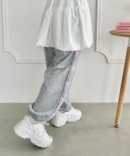 SOLLON.（ソルロン）の「サイドリボンライトスウェットパンツ（スウェットパンツ・レディース・アイボリー/ブラック/グレー/ライトブルー/ピンク・FREE）」の20枚目の写真