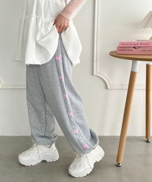 SOLLON.（ソルロン）の「サイドリボンライトスウェットパンツ（スウェットパンツ・レディース・アイボリー/ブラック/グレー/ライトブルー/ピンク・FREE）」の18枚目の写真