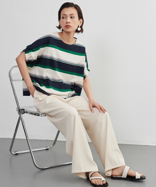On One's Own(オンワンズオン)の「On One's Own ドルマンスリーブ半袖ボーダーTシャツ(Tシャツ/カットソー・レディース・オリーブ/パープル/ネイビー・FREE)」の3枚目の写真