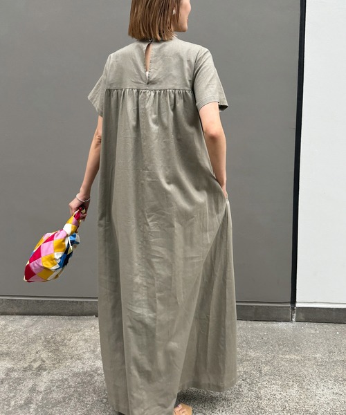 セール】ハーフスリーブスタンドカラーロングワンピース -洗濯機洗い可