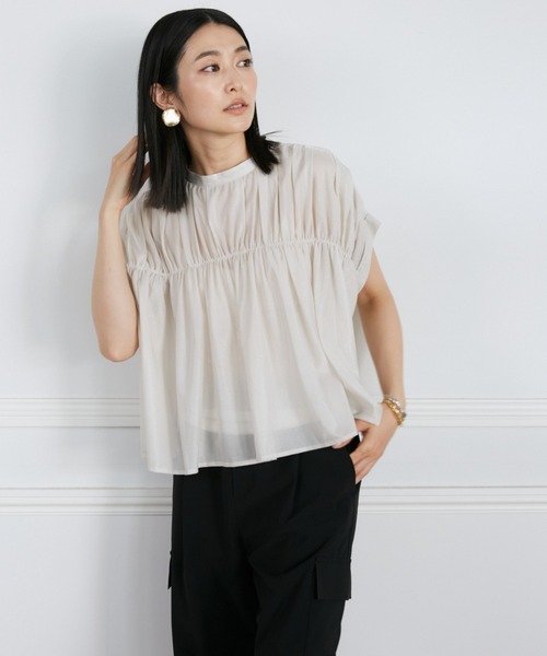 Luftrobe(ルフトローブ)の「タックキャザーカットブラウス(Tシャツ/カットソー・レディース・ブラック/グレイッシュベージュ・9号)」の11枚目の写真