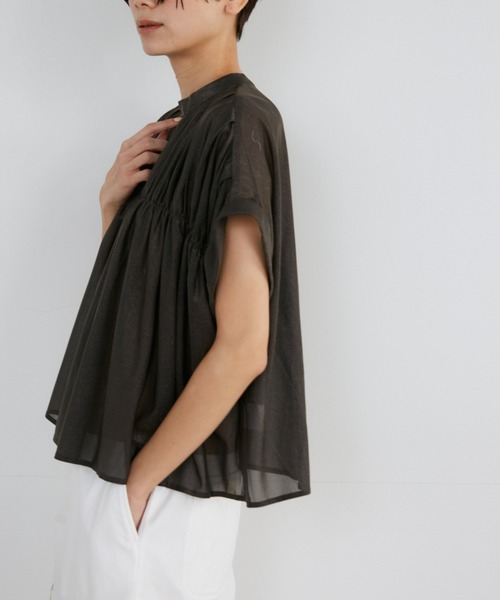 Luftrobe(ルフトローブ)の「タックキャザーカットブラウス(Tシャツ/カットソー・レディース・ブラック/グレイッシュベージュ・9号)」の16枚目の写真