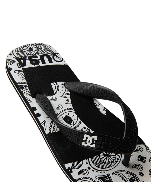 DC SHOES（ディーシーシューズ）の「Ks SPRAY GRAFFIK/DCキッズビーサン(ビーチサンダル）（サンダル・キッズ・ブラウン/ブラック系その他/ブラックミックス/ホワイト×ブラック/グリーン系カモフラージュ・18cm/24cm/23cm/22cm/21cm/20cm/19cm/17cm）」の2枚目の写真