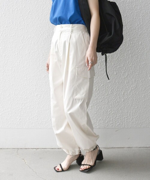 SHIPS any（シップス エニィ）の「SHIPS any:〈洗濯機可能〉コットン リネン イージー カーゴ パンツ（カーゴパンツ・レディース・ブラック/オリーブ/ホワイト・36/38）」の10枚目の写真