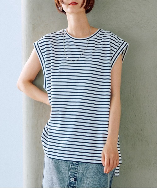 LEPSIM(レプシィム)の「【3つの機能付き】デザインチュニックノースリーブ 104202(Tシャツ/カットソー・レディース・サンドベージュ/オレンジ/チャコールグレー/オフホワイト/レッド/ブラック×ホワイト/ライトブルー・FREE)」の3枚目の写真