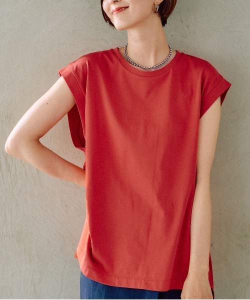 LEPSIM(レプシィム)の「【3つの機能付き】デザインチュニックノースリーブ 104202(Tシャツ/カットソー・レディース・サンドベージュ/オレンジ/チャコールグレー/オフホワイト/レッド/ブラック×ホワイト/ライトブルー・FREE)」の6枚目の写真