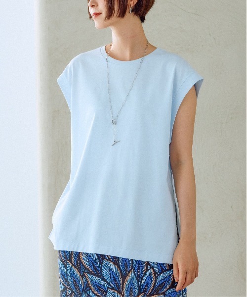 LEPSIM(レプシィム)の「【3つの機能付き】デザインチュニックノースリーブ 104202(Tシャツ/カットソー・レディース・サンドベージュ/オレンジ/チャコールグレー/オフホワイト/レッド/ブラック×ホワイト/ライトブルー・FREE)」の5枚目の写真