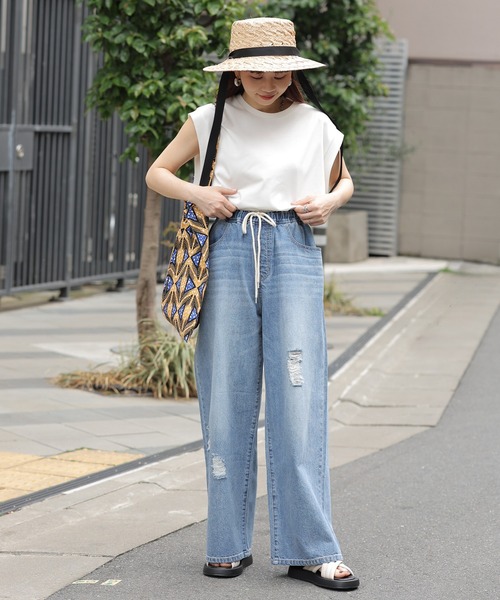 LEPSIM(レプシィム)の「【3つの機能付き】デザインチュニックノースリーブ 104202(Tシャツ/カットソー・レディース・サンドベージュ/オレンジ/チャコールグレー/オフホワイト/レッド/ブラック×ホワイト/ライトブルー・FREE)」の14枚目の写真