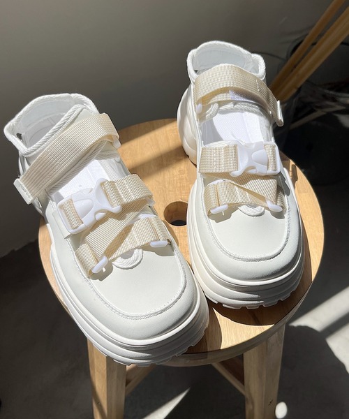 セール】ベルト厚底シューズ（スニーカー）｜Nana(ナナ)（ナナ