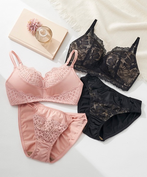 新品未使用　PGブラ　Ｙu Tシャツに響きにくい/透けにくい】【脇高設計】ふわましゅノンワイヤー