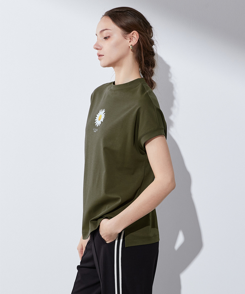 LE SOUK HOLIDAY(ルスークホリデー)の「【接触冷感・UVカット・汗じみ防止】フラワープリントTシャツ(Tシャツ/カットソー・レディース・グリーン/カーキ/ブラック・M/L)」の17枚目の写真