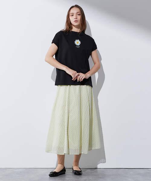 LE SOUK HOLIDAY(ルスークホリデー)の「【接触冷感・UVカット・汗じみ防止】フラワープリントTシャツ(Tシャツ/カットソー・レディース・グリーン/カーキ/ブラック・M/L)」の9枚目の写真
