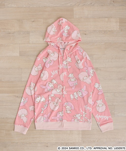 sanrio(サンリオ)の「sanrio サンリオキャラクターズ 総柄ZIPパーカー(パーカー・メンズ・レッド/ホワイト/ピンク/サックスブルー/ライトパープル/ブルーグレー・LL/M/L)」の10枚目の写真