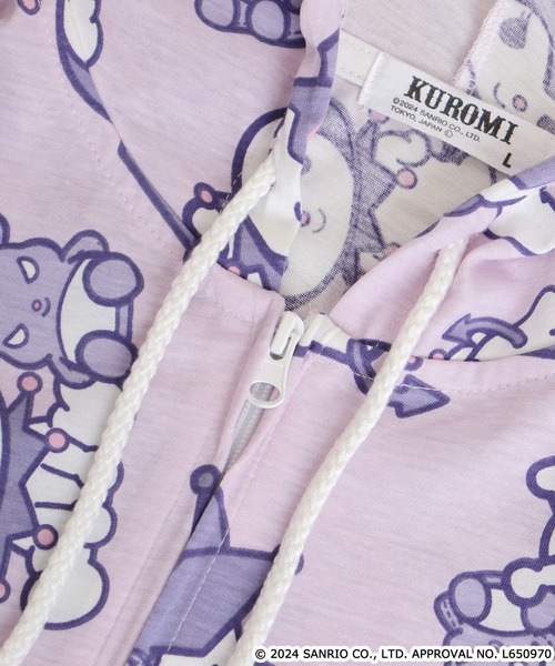 sanrio(サンリオ)の「sanrio サンリオキャラクターズ 総柄ZIPパーカー(パーカー・メンズ・レッド/ホワイト/ピンク/サックスブルー/ライトパープル/ブルーグレー・LL/M/L)」の14枚目の写真