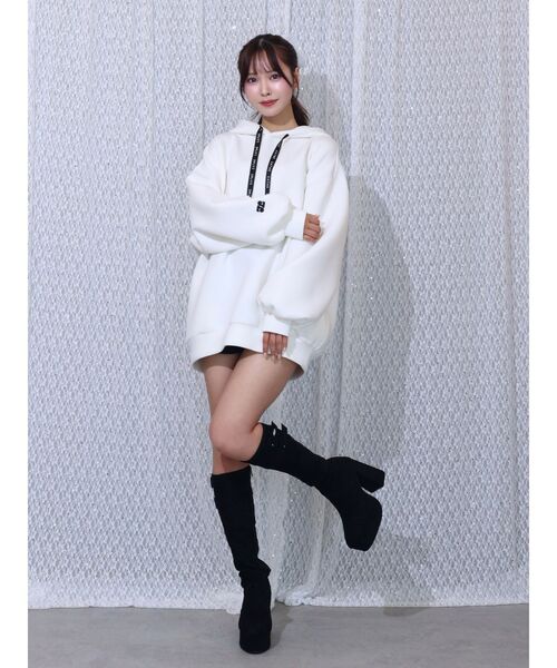 EATME（イートミー）の「【EATME×ENAKO】ロゴ刺しゅうパーカー（パーカー・レディース・オフホワイト/ブラック・FREE）」の17枚目の写真