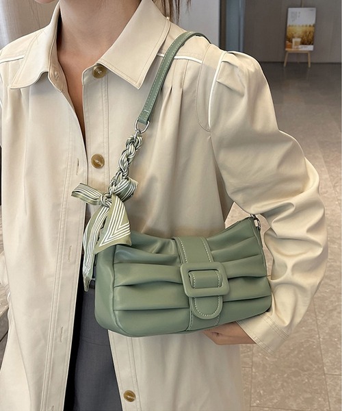 LA VORAGINE(ラ ヴォラジネ)の「紐リボンベルト 2wayギャザーショルダーバッグ(ショルダーバッグ・レディース・ブラック/ホワイト/グリーン/オレンジ/ベージュ/ピンク・FREE)」の4枚目の写真