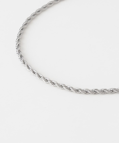 URBAN RESEARCH DOORS（アーバンリサーチドアーズ）の「ツイストチェーンネックレス（ネックレス・メンズ・シルバー・-）」の3枚目の写真