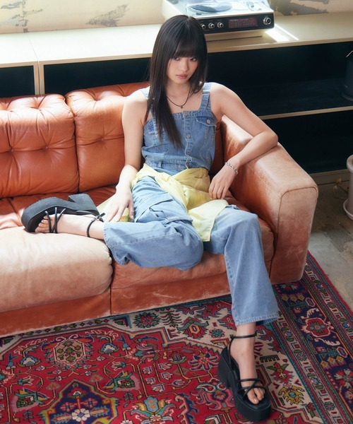 ENVYM（アンビー）の「デニムカーゴオールインワン（サロペット/オーバーオール・レディース・ブルー・SMALL/MEDIUM）」の10枚目の写真