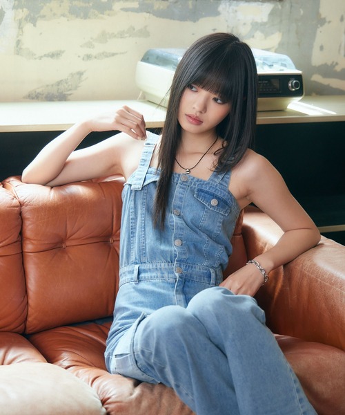 ENVYM（アンビー）の「デニムカーゴオールインワン（サロペット/オーバーオール・レディース・ブルー・SMALL/MEDIUM）」の16枚目の写真