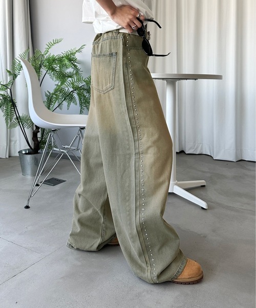 sedacle（セダクル）の「サイドスタッズデニム（デニムパンツ）」 - WEAR