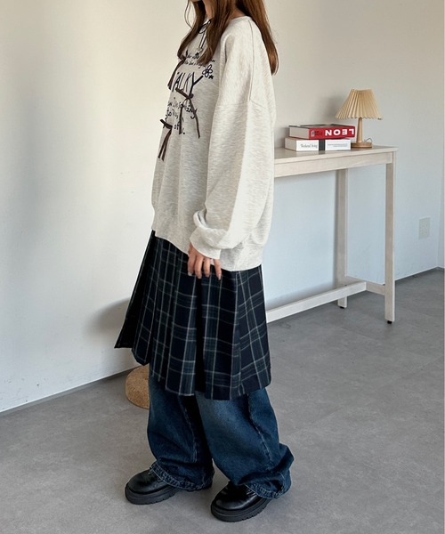 kutir（クティール）の「チェックリボンロゴスウェット/トレーナー（スウェット・レディース・オフホワイト/ネイビー/オートミール/レッド・FREE）」の19枚目の写真