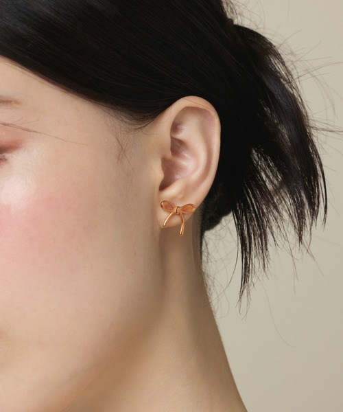 ciite' surgical stainless(シーテサージカルステンレス)の「【 金属アレルギー対応 】 リボンピアス サージカルステンレス (両耳用)(ピアス(両耳用)・レディース・ゴールド/シルバー/ピンクゴールド・FREE)」の3枚目の写真