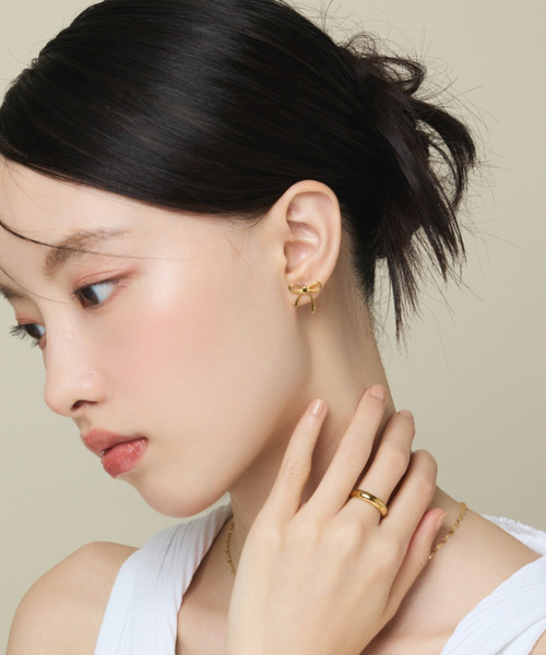 ciite' surgical stainless(シーテサージカルステンレス)の「【 金属アレルギー対応 】 リボンピアス サージカルステンレス (両耳用)(ピアス(両耳用)・レディース・ゴールド/シルバー/ピンクゴールド・FREE)」の8枚目の写真