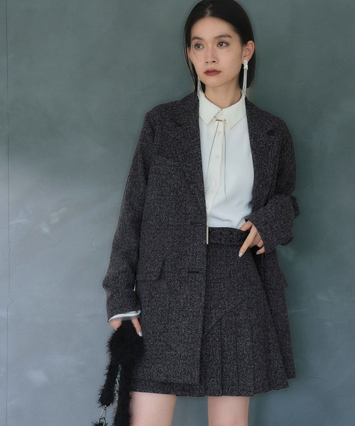 HARE（ハレ）の「2Pミドルジャケット＊アシメプリーツショートパンツ(HARE)（セットアップ・レディース・ブラック/オフホワイト・FREE）」の13枚目の写真