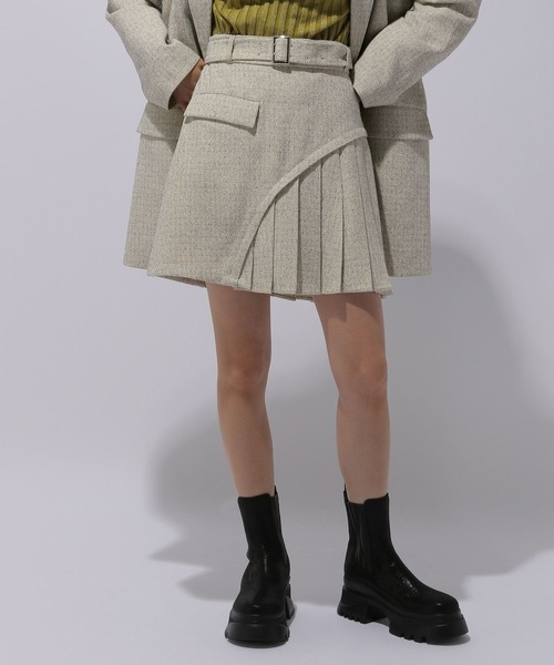 HARE（ハレ）の「2Pミドルジャケット＊アシメプリーツショートパンツ(HARE)（セットアップ・レディース・ブラック/オフホワイト・FREE）」の17枚目の写真