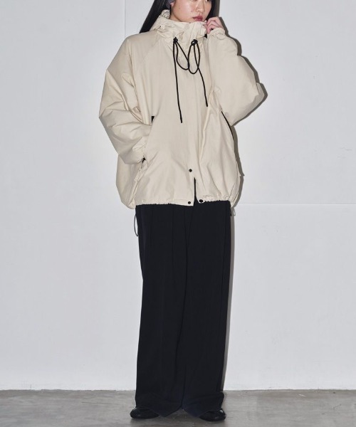 TODAYFUL（トゥデイフル）の「TODAYFUL Hoodie Puff Jacket 12420203（その他アウター・レディース・オフホワイト/ブラック・38/36）」の6枚目の写真