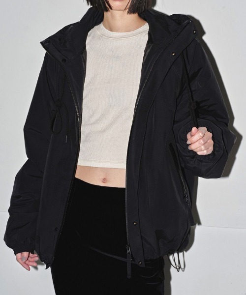 TODAYFUL（トゥデイフル）の「TODAYFUL Hoodie Puff Jacket 12420203（その他アウター・レディース・オフホワイト/ブラック・38/36）」の10枚目の写真