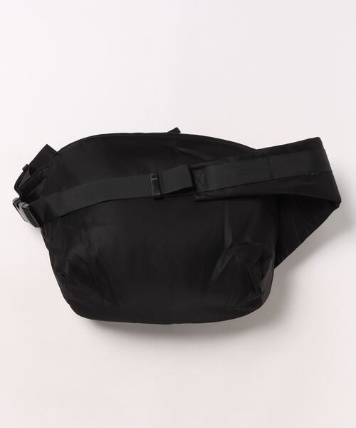 ADAM PATEK(アダムパテック)の「/ADAMPATEK/bright twill BIG body bag/ブライトツイル配色ビッグボディバッグ(ショルダーバッグ・メンズ・グレー/ブラック・FREE)」の3枚目の写真