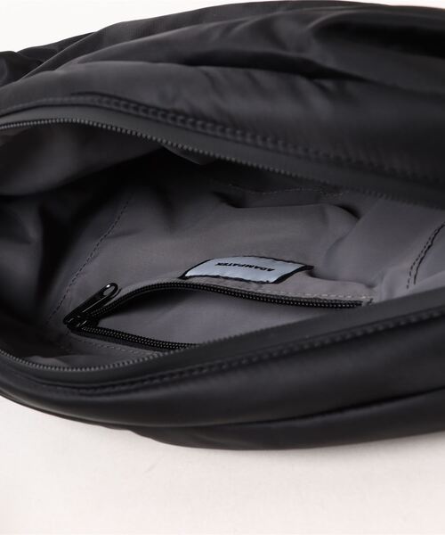 ADAM PATEK(アダムパテック)の「/ADAMPATEK/bright twill BIG body bag/ブライトツイル配色ビッグボディバッグ(ショルダーバッグ・メンズ・グレー/ブラック・FREE)」の5枚目の写真