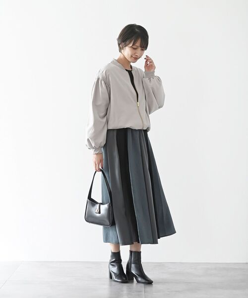 rps（アールピーエス）の「袖シャーリングＭＡ－１（MA-1・レディース・ブラック/グレー/カーキ・フリー）」の4枚目の写真