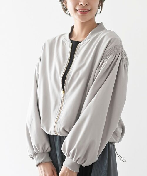 rps（アールピーエス）の「袖シャーリングＭＡ－１（MA-1・レディース・ブラック/グレー/カーキ・フリー）」の8枚目の写真