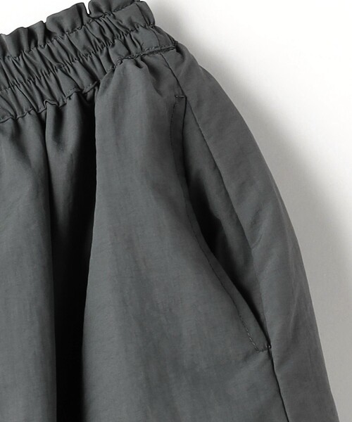 green label relaxing(グリーンレーベルリラクシング)の「【別注】<Pluckys>TJ バルーンスカート / キッズ 140cm-160cm(スカート・キッズ・ブラック/ダークグレー・140cm/160cm/150cm)」の6枚目の写真