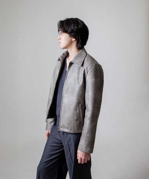 セール】【White Line】 ミニマル レザー ジャケット / 短丈