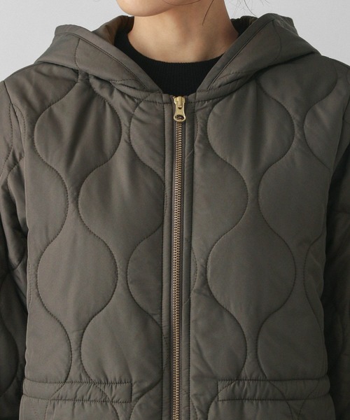 GLOBAL WORK（グローバルワーク）の「ウツクシルエットライトウォームキルトコート/115513（その他アウター・レディース・カーキ/ブラック・MEDIUM/LARGE）」の16枚目の写真