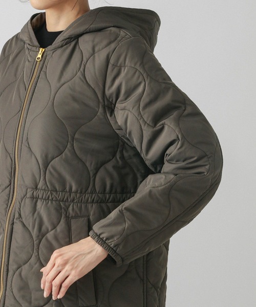 GLOBAL WORK（グローバルワーク）の「ウツクシルエットライトウォームキルトコート/115513（その他アウター・レディース・カーキ/ブラック・MEDIUM/LARGE）」の18枚目の写真