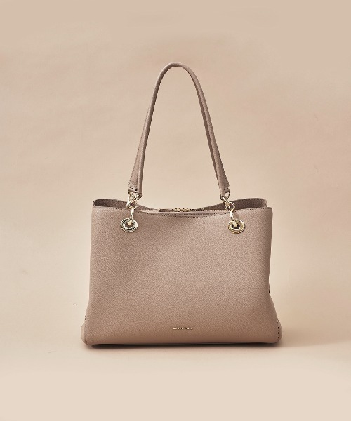 Samantha Thavasa（サマンサタバサ）の「リングモチーフ トートバッグ 大サイズ（トートバッグ・レディース・ブラック/オフホワイト/ピンクベージュ/グレイッシュベージュ・FREE）」の4枚目の写真