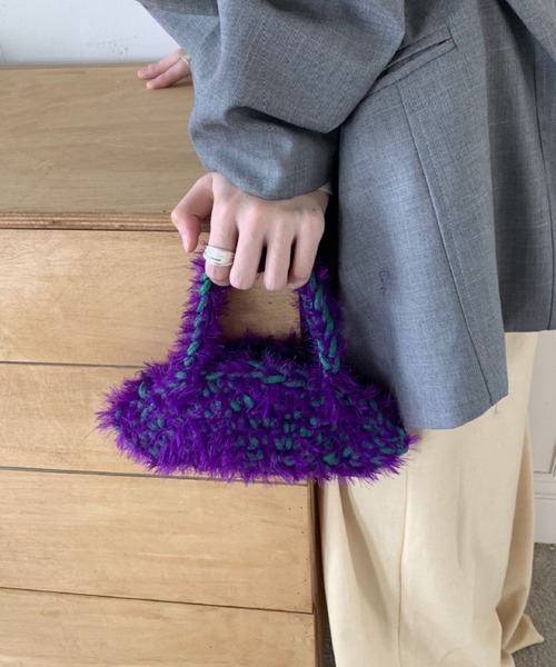 Vipoa(ヴィポア)の「shaggy mini hand bag(ハンドバッグ・レディース・ライトブルー/チャコールグレー/ブルー/ブラック/ホワイト/グリーン/ライトグリーン/イエロー/オレンジ/パープル/レッド・FREE)」の22枚目の写真