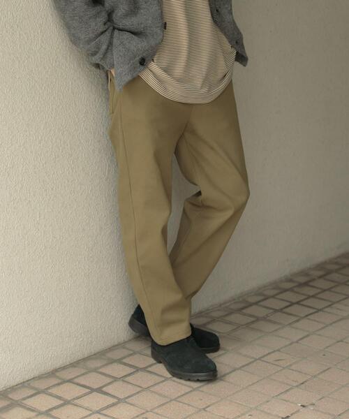 ITEMS URBANRESEARCH（アイテムズ アーバンリサーチ）の「裏フリース リラックスチノパンツ（その他パンツ・メンズ・オリーブ/ブラック/ライトベージュ・MEDIUM/LARGE）」の3枚目の写真